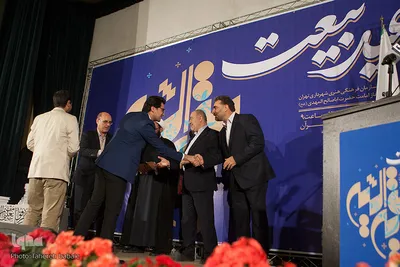 همایش تجلیل از برگزیدگان پنجمین دوره مسابقات قرآنی تسنیم