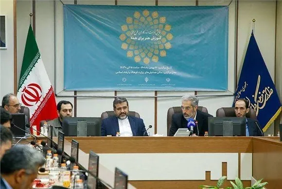 هدف از «طرح آموزش هنر برای همه» کارآفرینی انقلابی در مناطق محروم است