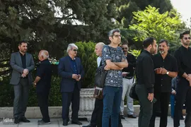  آیین تشییع پیکر زنده‌یاد بهروز رضوی، گوینده، مجری و بازیگر پیشکسوت صدا و سیما در مسجد بلال 