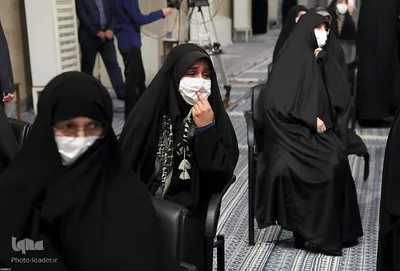 رهبر انقلاب اسلامی در دیدار دست‌اندرکاران برگزاری کنگره شهدای قم