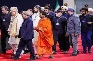 پیکر مطهر رهبر شهید انقلاب پر اہم شخصیات کا خراج عقیدت