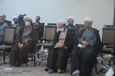 نشست علمی تبیین حقایق و ارزش‌های انقلاب در تبریز