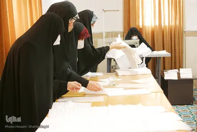 دوخت ماسک و لباس پزشکی توسط بانوان طلبه