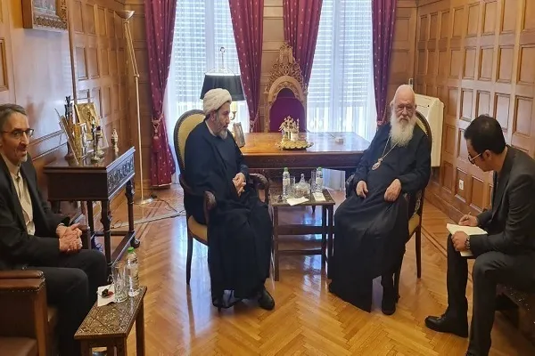 Chefe do ICRO, Arcebispo de Atenas enfatiza o papel dos líderes religiosos na paz mundial