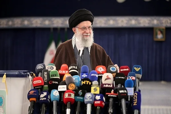 Parehong mga Kaibigan, Mga Masasamang Nagnanasa sa Halalan ng Iran: Pinuno
