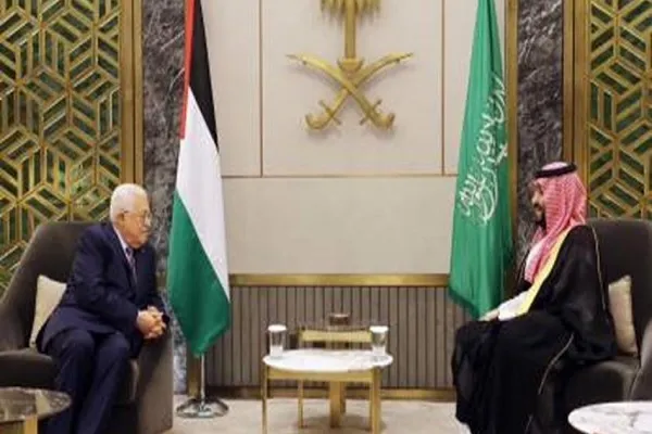 دیدار رئیس تشکیلات خودگردان فلسطین با بن سلمان در جده + فیلم