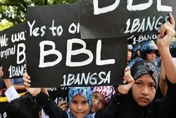 Philippines President Oks Passing of Law on Self-Rule for Muslims