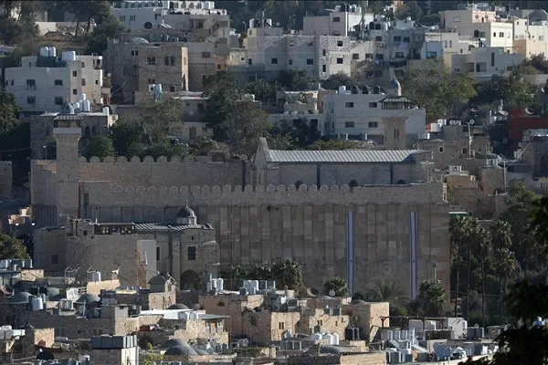 Ibrahimi Mosque Closed to Muslims as Jews Mark Passover