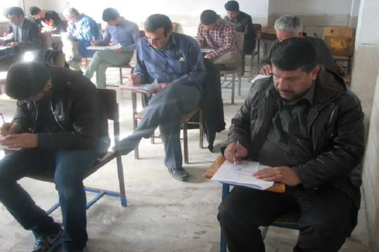 بخش کتبی مسابقات قرآن مرکز آموزشی سما اراک برگزار شد