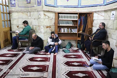 ⁨تحویل سال نو در امام زاده محمد(ع) و سکینه خاتون(س) کرج