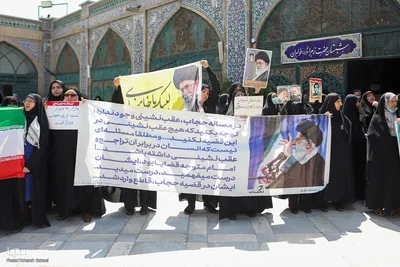 تجمع عفاف و حجاب در مسجد امام خمینی بازار