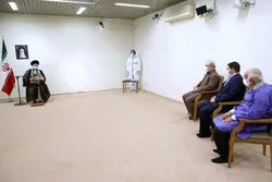 L'Ayatollah Khamenei a reçu la première dose du vaccin iranien contre la Covid-19