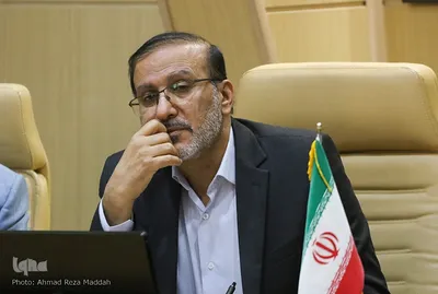 نشست تعامل با فعالان قرآنی استان فارس
