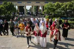 گلباران آرامگاه حافظ