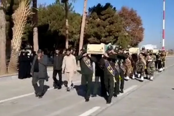پیکر‌های مطهر ۳ شهید گمنام وارد زاهدان شد