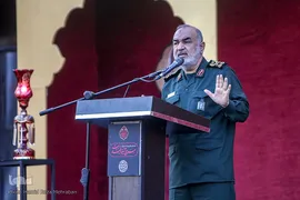 مراسم وداع با پیکر شهدای مدافع حرم در میدان امام حسین(ع)
