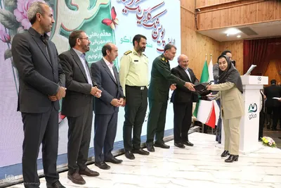 تجلیل از معلمان نمونه در پویش «یک کلاس یک امید» در ماکو‎