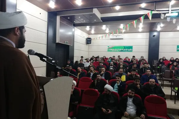 دولت از ظرفیت کانون‌های فرهنگی استفاده کند
