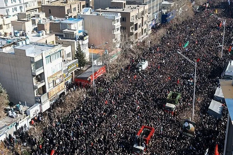 مرور بیانات رهبر معظم انقلاب در وصف مراسم تشییع سردار دل‌ها + فیلم