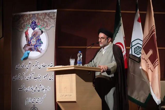 مدیریت اوقاف باید به دور از تصدی‌گری باشد