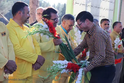مراسم غبارروبی مزار شهدای بیرجند
