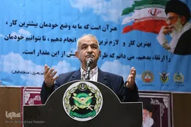 تجلیل از فرماندهان ایثارگر و جانباز تیپ ۵۵ هوابرد شیراز
