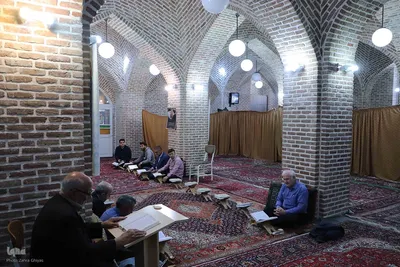 جلسه تخصصی قرائت قرآن کریم در مسجد استاد شاگرد تبریز