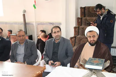 میز خدمت بمناسبت دهه فجر در ملایر