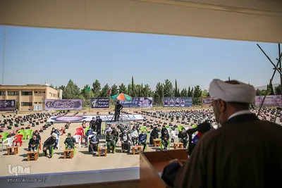 اهدای 130 هزار بسته معیشتی و 11 هزار بسته لوازم التحریر به نیازمندان