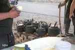 پذیرایی موکب روستایی سنگ‌سفید شازند از زائران حسینی