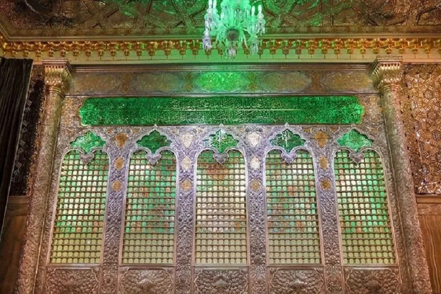 فیلم | رونمایی از پنجره نقره رواق دارالحجه حرم مطهر امام رئوف