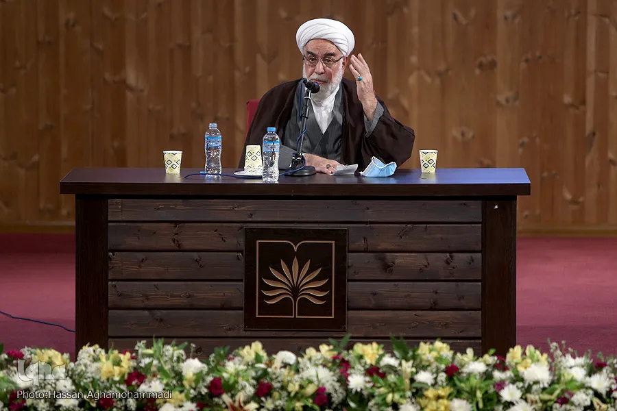 آیت‌الله صافی گلپایگانی، فقیهی که با قلمش کار می‌کرد