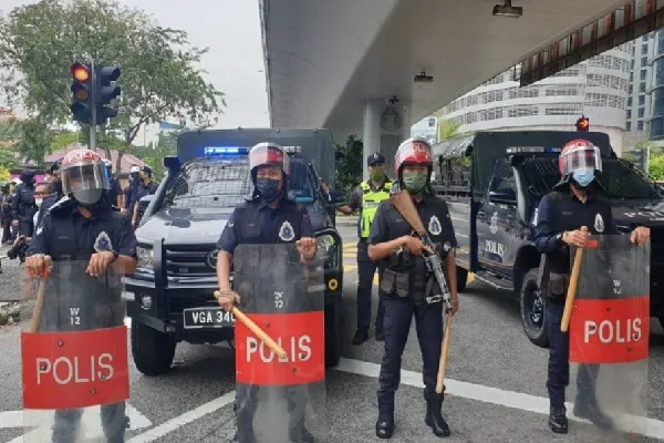 Malaysian Women Arrested over Alleged Insult to Islam