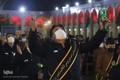 مراسم لاله گردانی شام شهادت حضرت احمد بن موسی الکاظم (ع)