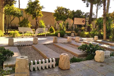 باغ موزه هفت تنان یا تکیه هفت تنان در شیراز