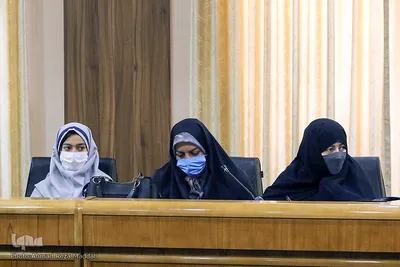 نشست جامعه قرآنی استان فارس با رئیس سازمان تبلیغات اسلامی کشور