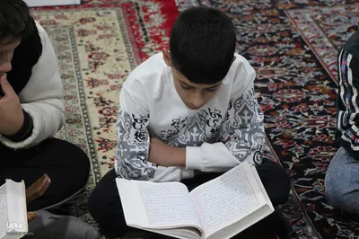 محفل انس با قرآن به یاد شهدای اقتدار در ملایر ‎