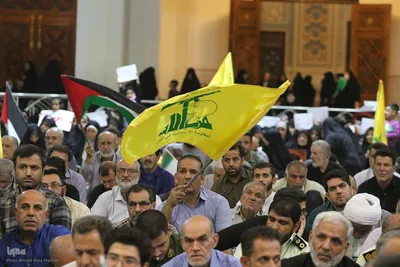 بزرگداشت شهادت سیدحسن نصرالله و عباس نیلفروشان در حرم شاهچراغ