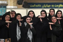 دیدار جمعی از خانواده‌های شهدای مدافع حرم و مقاومت با رهبر معظم انقلاب