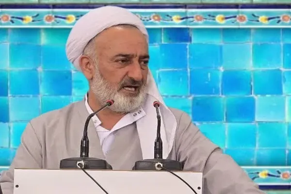 رفع مشکلات مردم اولویت مسئولان باشد