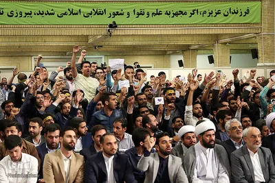 دیدار جمعی از دانشجویان با رهبر انقلاب