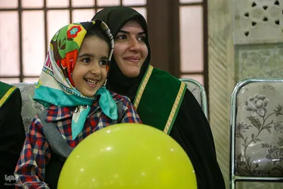 جشن تکلیف دختران در حرم سیدعلاءالدین حسین(ع)