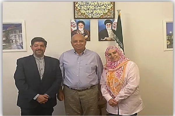 رهبر ایران نور امید را در دل‌های مسلمانان جهان زنده نگه داشته است