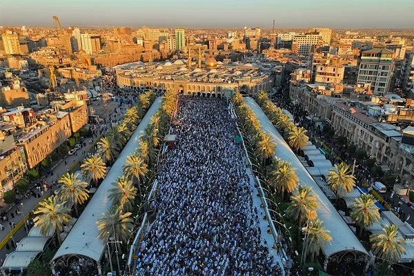 Hz. Hüseyin'in (a.s.)  türbesinde bayram namazı | Fotoğraf