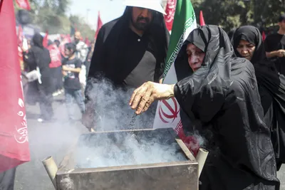 مراسم آیینی پیاده‌روی جاماندگان اربعین حسینی در تهران
