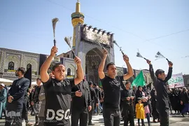 عزاداری شهادت امام رضا(ع) در حرم مطهر رضوی