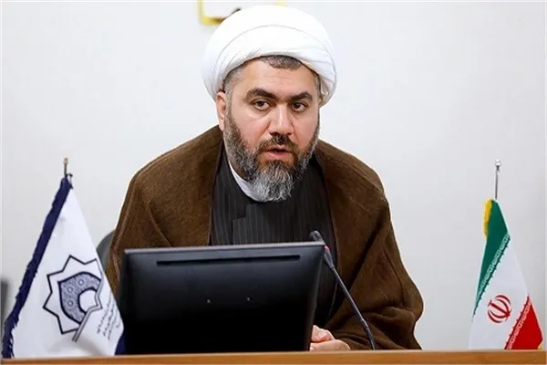 تشریح برنامه‌های تحولی کانون‌های مساجد با تأکید بر تمرکززدایی