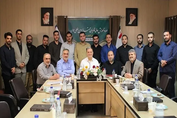 مروری بر جلسات آموزش عالی قاریان ممتاز جوان + فیلم