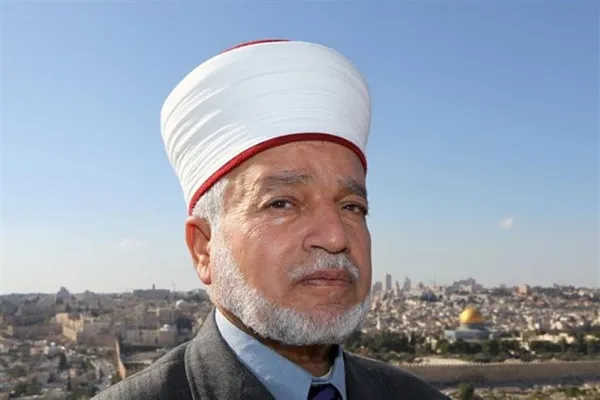 مفتى القدس يحذر من تداول هذه النسخة من المصحف