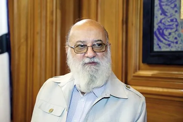 اجازه جسارت به پرچم و سرود ملی را نمی‌دهیم